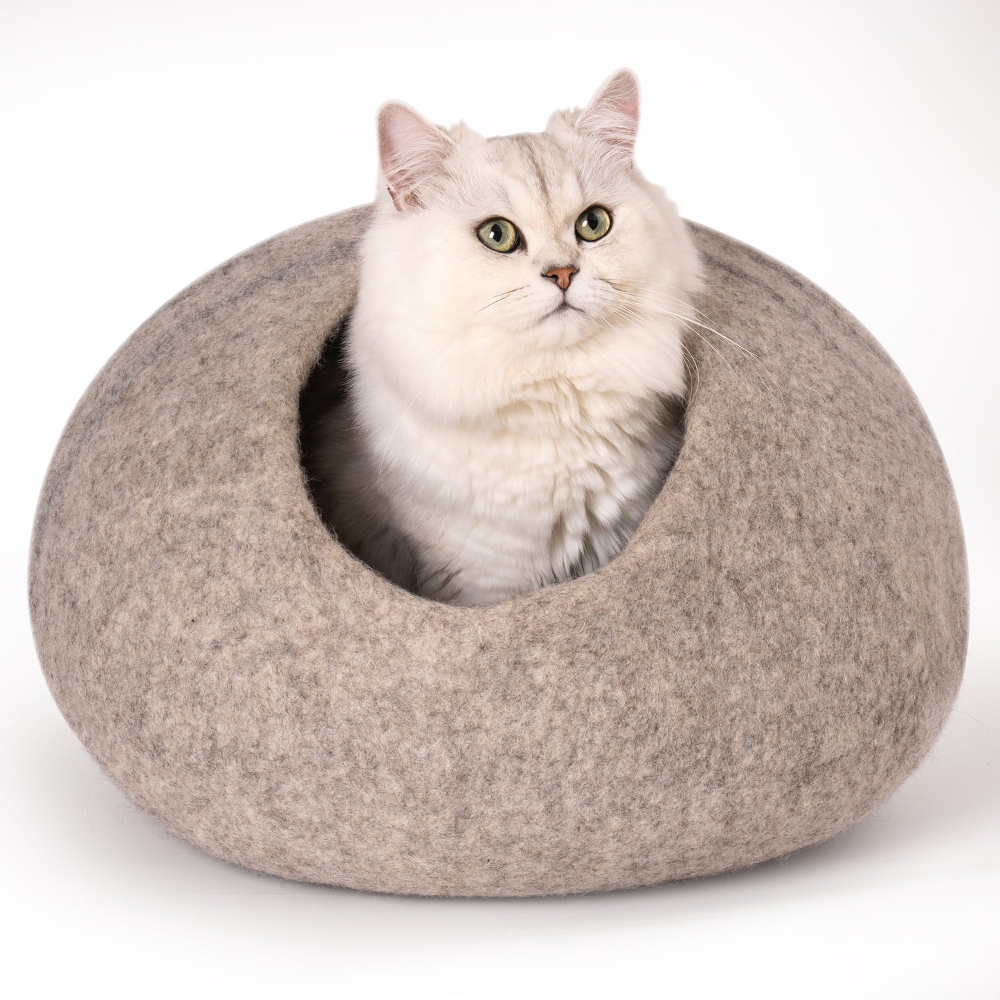 Handmade Wool Cat Cave Bed with Mouse Toy - Cozy and Comfortable Sleeping Space for Your Feline Companion - Available in Various Sizes and Colors