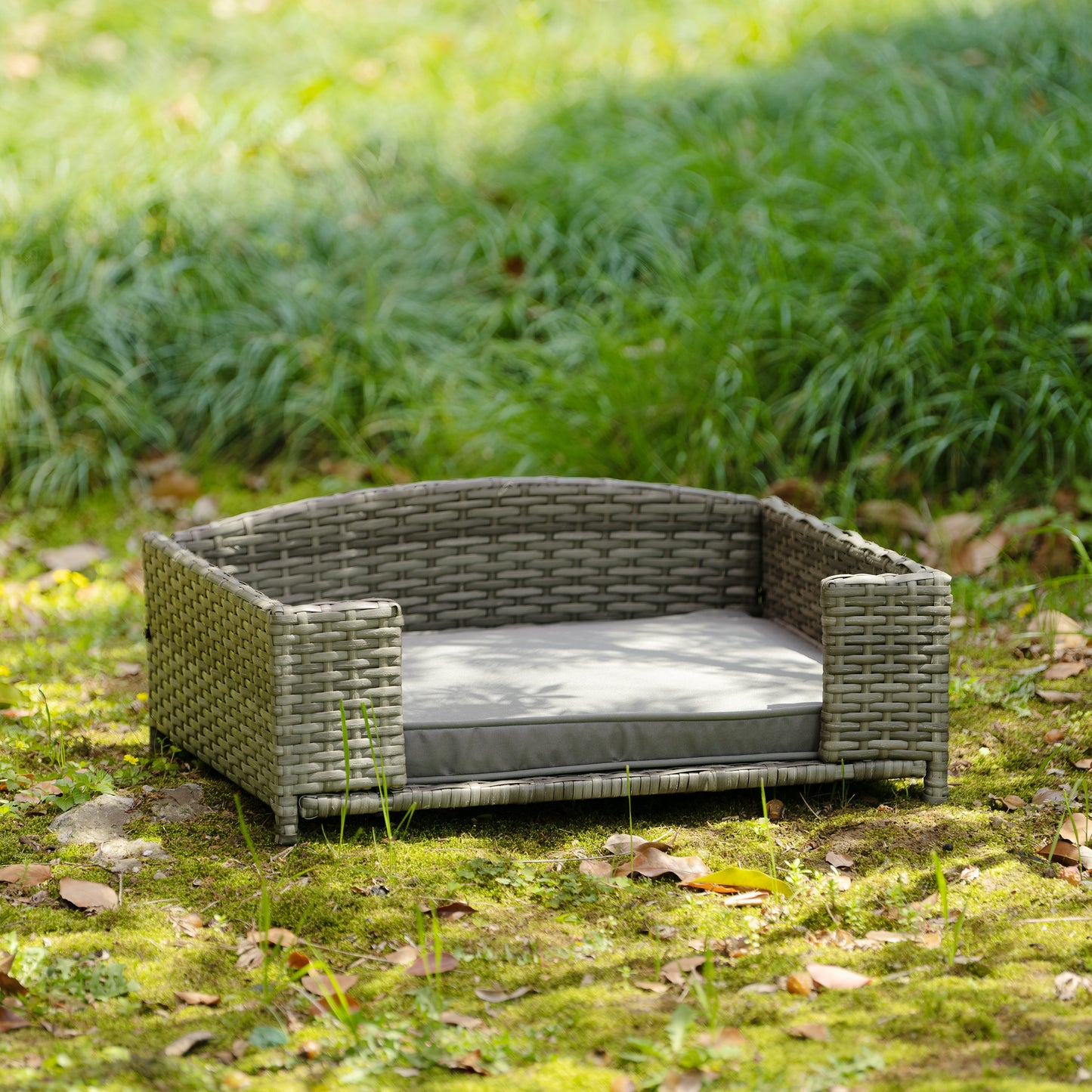 Dog Bed: Premium Outdoor PE Wicker Pet Furniture with Cushion for All Seasons